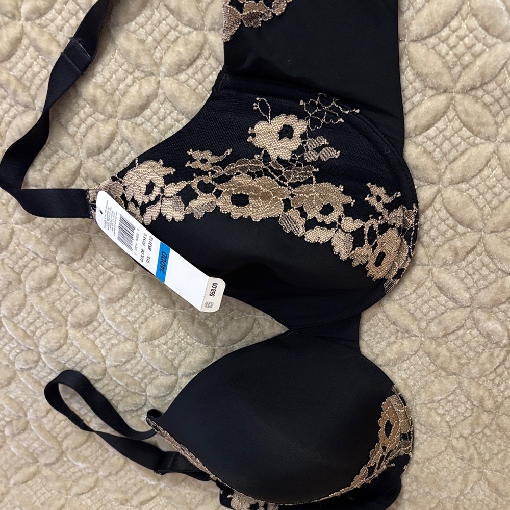 Wacoal Black and Gold Lace Bra